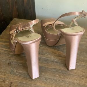 PRADA 2000's platform slingback pumps!